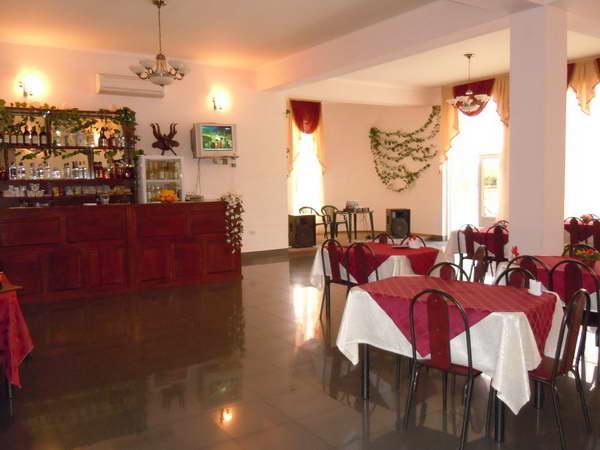 بيزوندا Ostrov Park-Hotel المظهر الخارجي الصورة